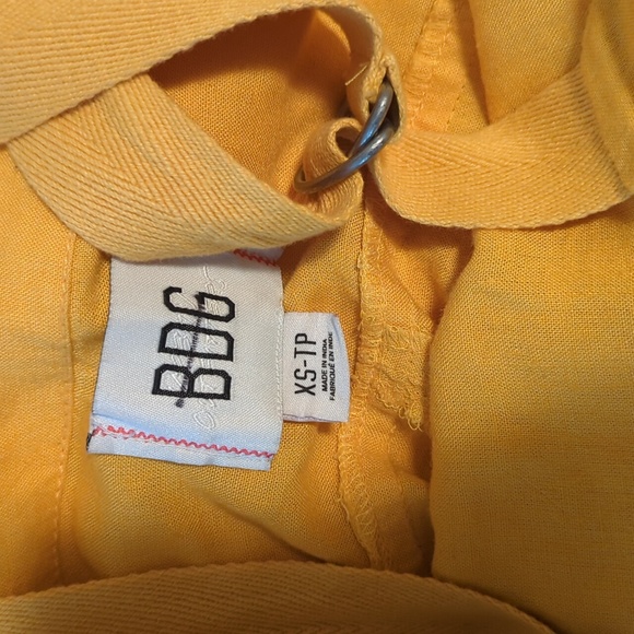 Linen cargo overalls/jumpsuit - Picture 2 of 5